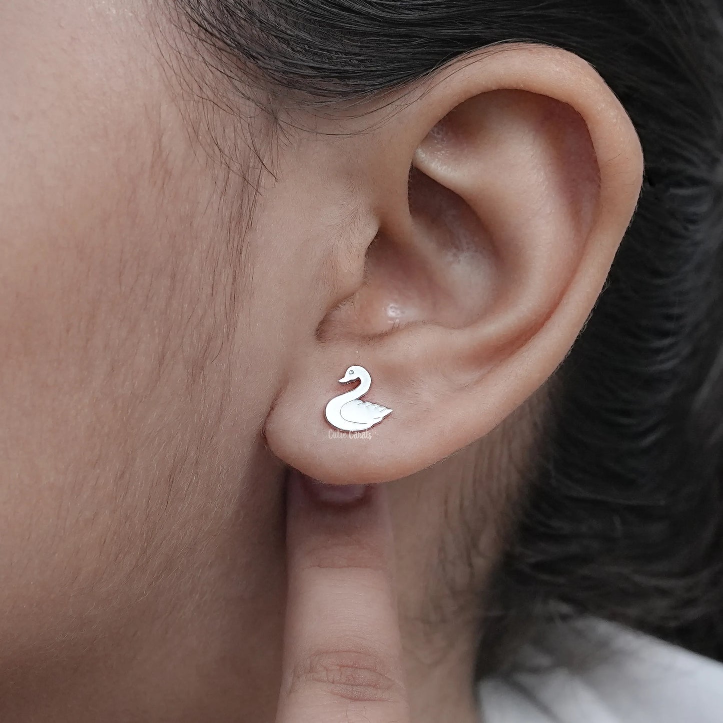 925 Silver Swan Enamel Stud Earrings